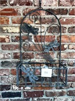 METAL HANGING BASKET