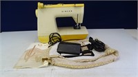 Singer 1425 Sewing Machine