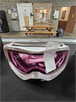 outdoor master ski goggles (display case)