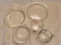 2 PYREX MEASURING CUPS AND 3 PYREX CASSEROLES