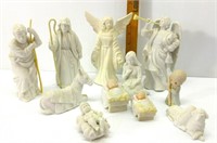 Avon Nativity Set ,,Ceramic