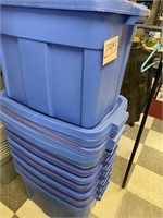 8 RUBBERMAID ROUGHNECK TOTES W/ LIDS