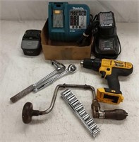 BATTERY CHARGERS / BATTERIES / TOOLS
