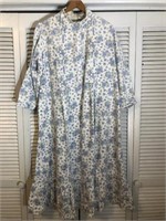 VINTAGE JULIANA NIGHTGOWN LARGE