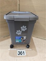 PET FOOD CONTAINER