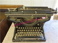 Antique "Underwood No. 3" Typewriter 14in