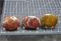 Bloodstone palm stones, polished, 9.0 oz