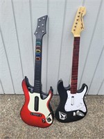 (2) Guitar Hero Guitars, Working