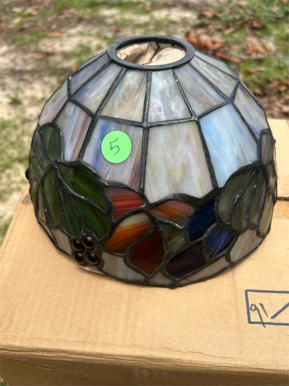 NIB Tiffany-style Hanging Slag Glass Light Fixture