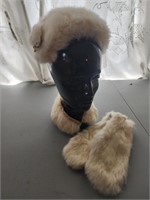 Vintage ladies/girls fur hat, collar and leather