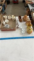 Various decorative creamer sets, decorative salt