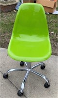 Contemporary Fiberglass Chair