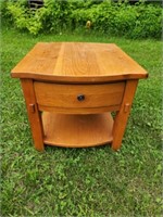 Modern Broyhill single drawer end table, 23x27x22