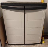 Rubbermaid Cabinet and Tools