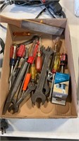 Misc. screwdriver and wrench flat
