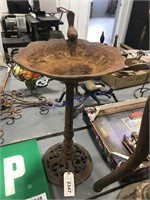 Cast iron bird bath, 16.5" tall