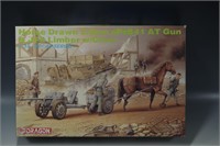 HORSE DRAWN SPZB41 AT GUN WITH CREW DRAGON 1/35