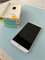 LG G2 Verizon Phone w/ Box - no cords