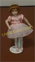 Vintage 1992 10 inch Avon doll (209)