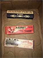 (3) Harmonicas