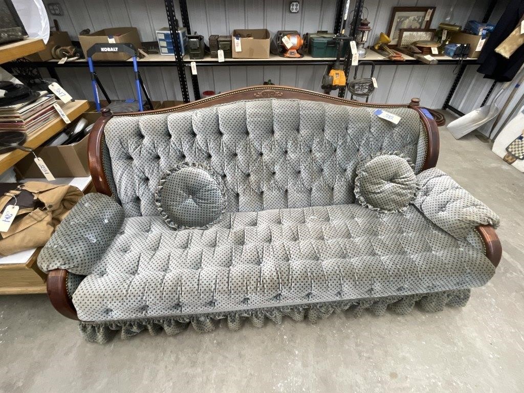 Cloth Upholstered Sofa 83"L