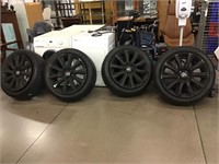 Set Land Rover Tires w/Rims - 21 inch - 275/45R21