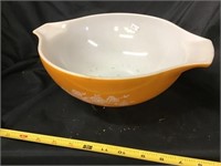 Large Pyrex Bowl