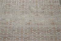 BROWN AND WHITE BURBUR PATTERN RUG