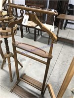 Men's suit stand