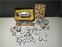 VTG Cookie Press & Cookie Cutters