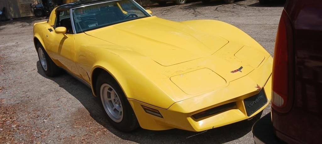 1980 Chevrolet CORVETTE RUNS/MOVES