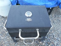 CHARCOAL GRILL