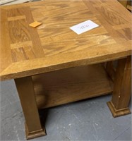 Wooden End table / entry way table; 28x24x22