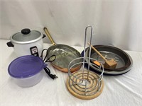 Assorted Kitchen Items