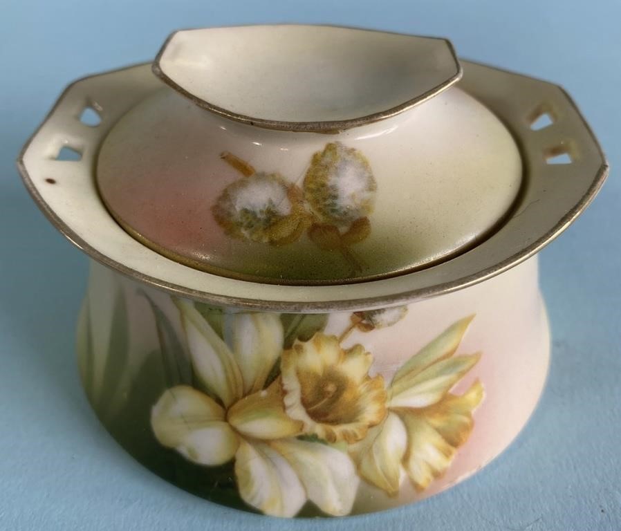 Daffodil Lidded Bowl