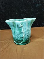 USA cabbage style vase approx 7.5 inches tall