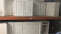 11 White Kitchen Cabinets M17A