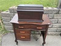 BEAUTIFUL NECCHI SEWING SET ANTIQUE OAK DESK