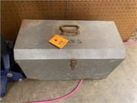 20" W Steel tool box, Med-large size no contents