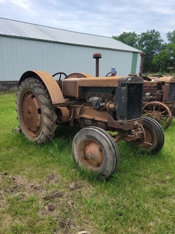 Case CH Tractor - Serial# 4207988 - 11.2-36 Rear