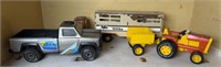 TONKA METAL TRACTOR W/ WAGON, LIVE STOCK TRUCK