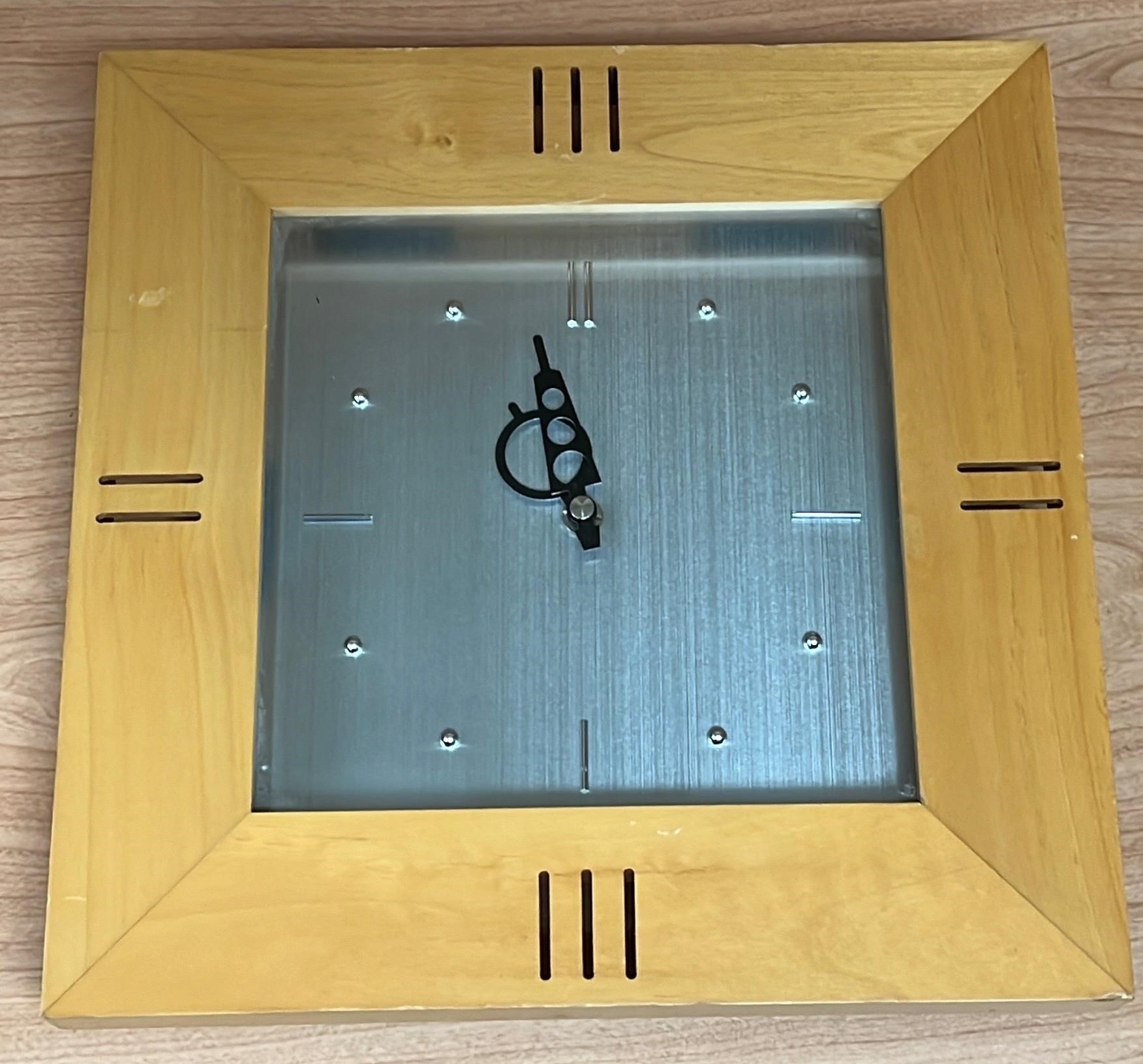 Modern Wood Clock