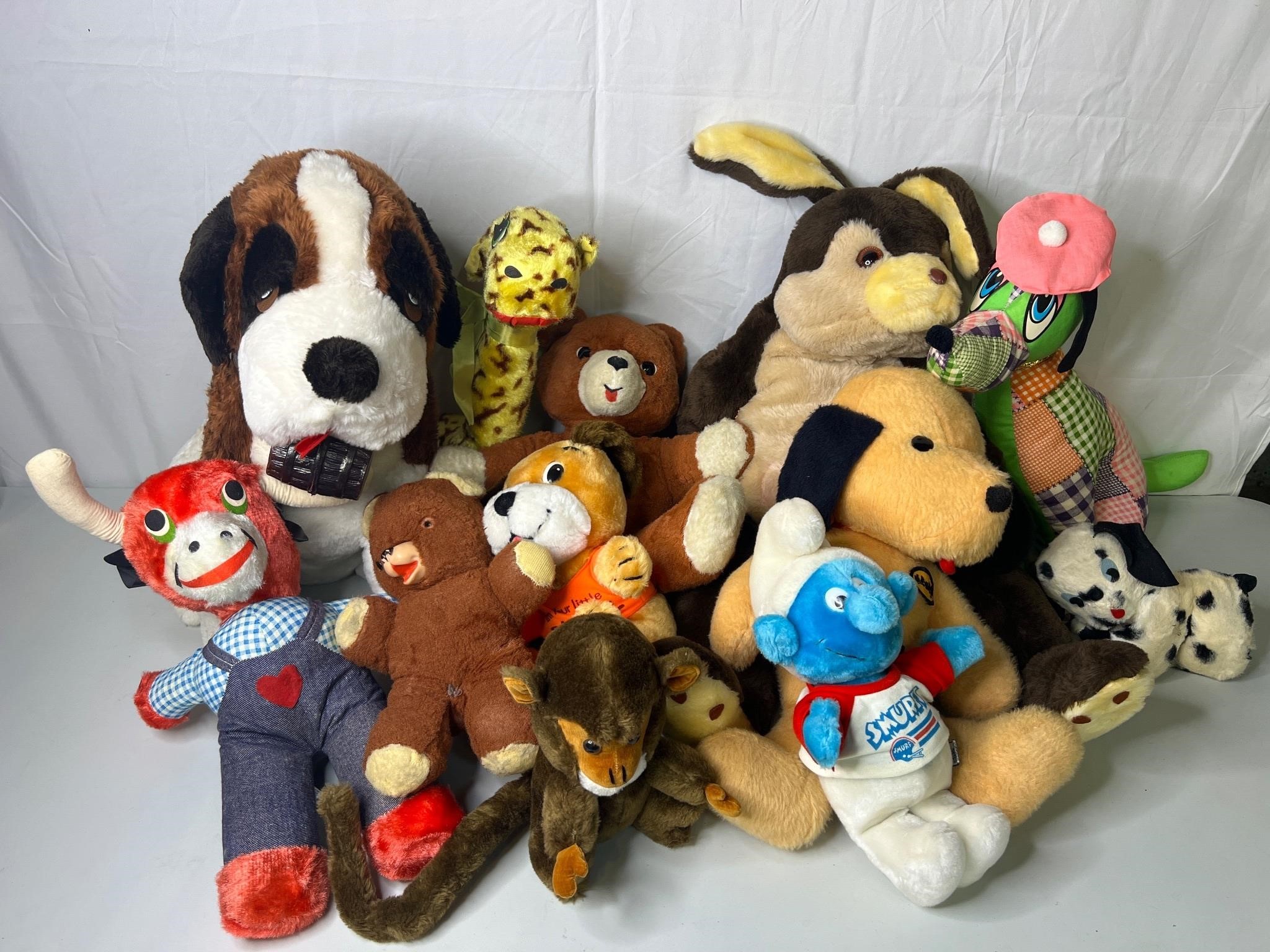 Large Lot of Assorted Stuffed Animals