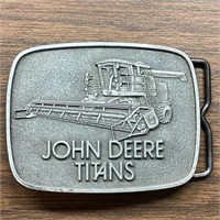 1981 John Deere Buckle: Titan Combine w/grain