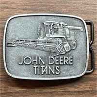 1981 John Deere Buckle: Titan Combine w/grain