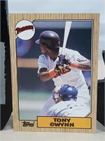 1987 Topps Baseball Card #530 Tony Gwynn