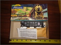 ATHEARN INTERNATIONAL HARVESTER CAR / G2