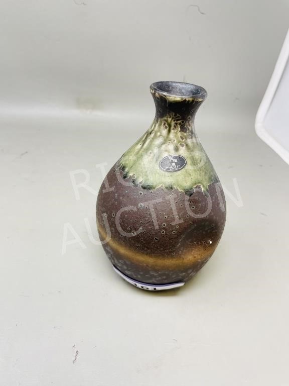 Japanese ceramic vase w/ label - 6.5" tall