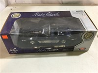 Motor Max No. 73102 1/18 Scale 1961 Mako Shark