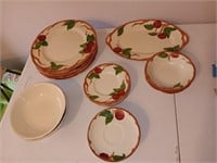 22 pieces of franciscan china apple pattern